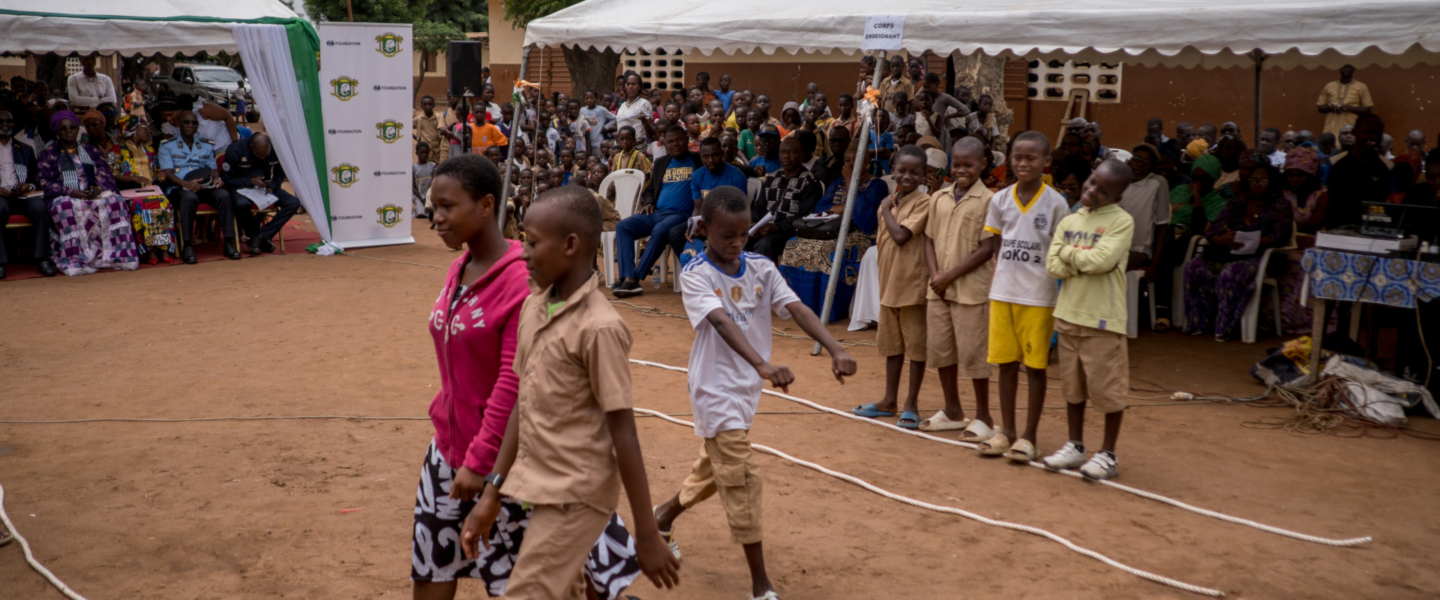 Ribbon-cutting event at the Koko primary school: road safety behavior demonstration